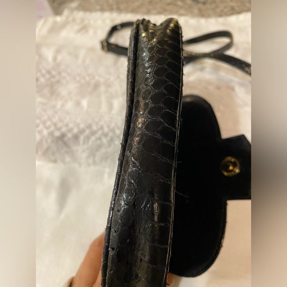 Yves Saint Laurent Black Crossbody Bag - Picture 5 of 11